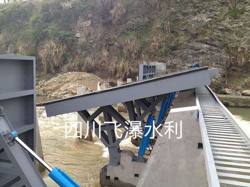 液壓鋼翻板閘門(mén)